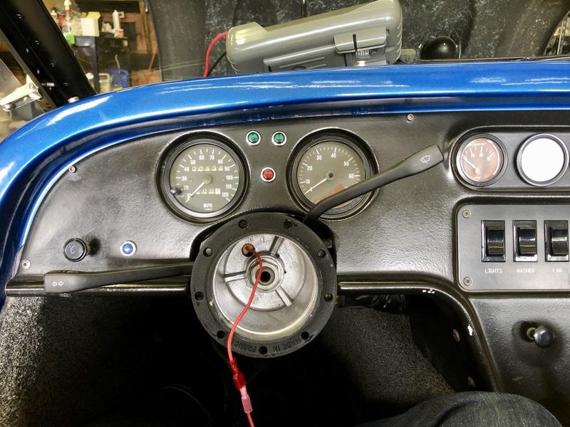 Maxton Rollerskate dashboard with steering wheel reomoved